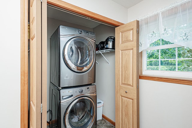 11100 E J B Ln, Hallsville, MO 65255 - washroom featuring stacked washer / drying machine