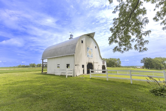 1001 Randolph St, Glasgow, MO 65254 - view of barn