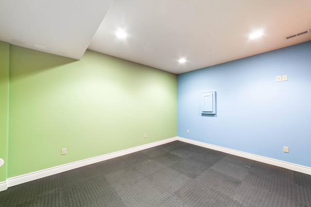 3903 Foxcreek Way, Columbia, MO 65203 - spare room featuring baseboards and recessed lighting