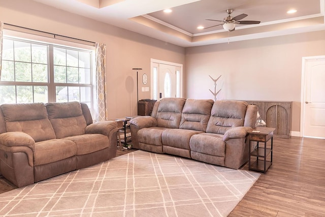 3045 State Rd, Aa, Holts Summit, MO 65043 - living area featuring ceiling fan, wood finished floors, a raised ceiling, and recessed lighting