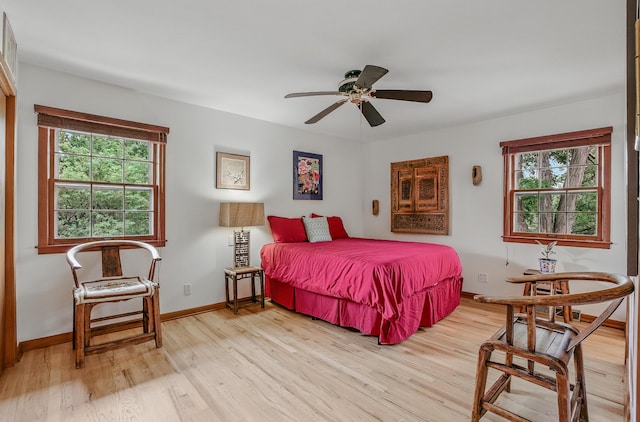 1000 Yale Dr, Columbia, MO 65203 - bedroom featuring light wood finished floors and ceiling fan