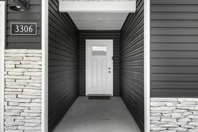 3306 Tuscany, Columbia, MO 65202 - doorway to property with stone siding