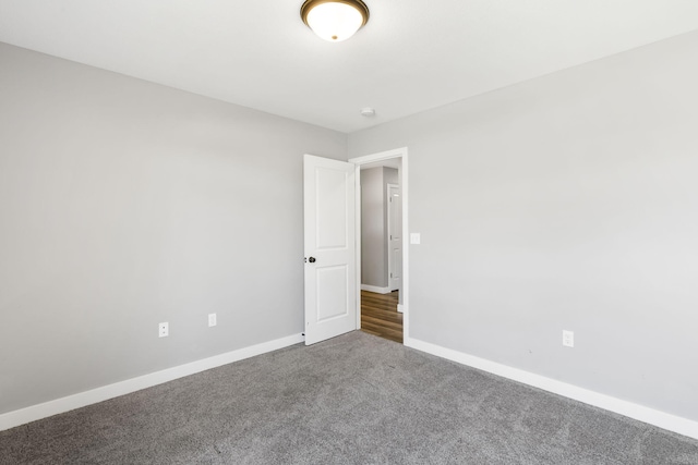 3306 Tuscany, Columbia, MO 65202 - carpeted empty room featuring baseboards