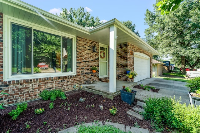 1404 E Lexington Cir, Columbia, MO 65203 - photo 1
