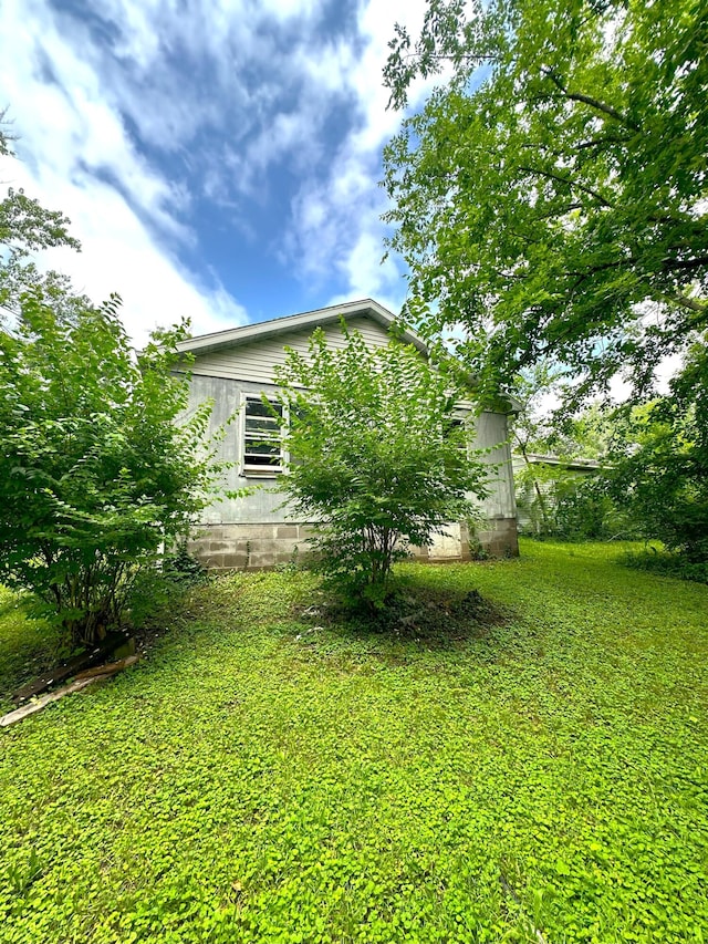 1504 Monroe St, Fulton, MO 65251 - view of green lawn
