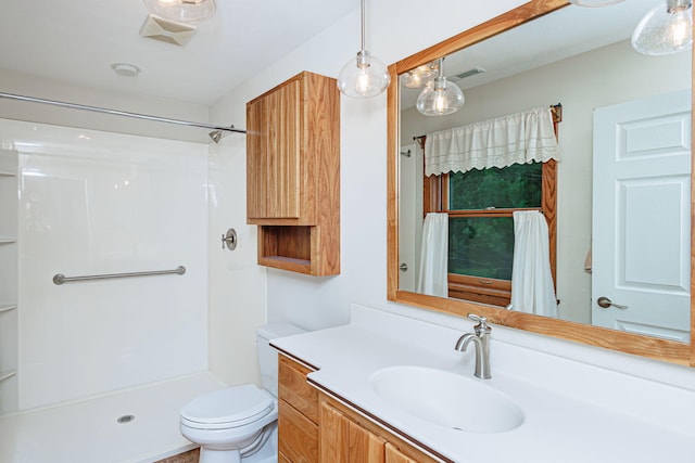 902 S Cedar Grove Blvd, Columbia, MO 65201 - full bath with vanity and a shower with curtain