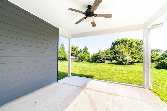 1915 Muirfield Dr, Columbia, MO 65203 - view of patio with ceiling fan