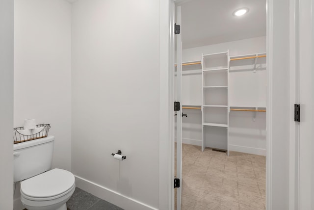 5413 Briar Rose Ct, Columbia, MO 65203 - bathroom with baseboards and recessed lighting