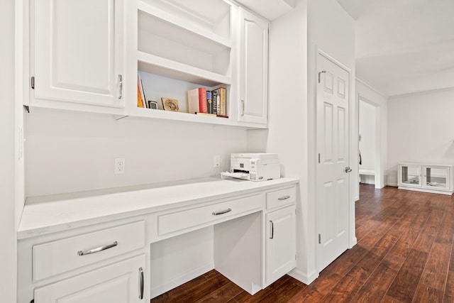 3348 S Old Ridge Rd, Columbia, MO 65203 - hallway featuring dark wood-type flooring and a desk
