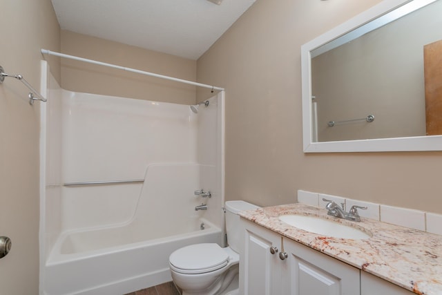 2109 Bridgewater Dr, Columbia, MO 65202 - full bathroom with vanity and washtub / shower combination