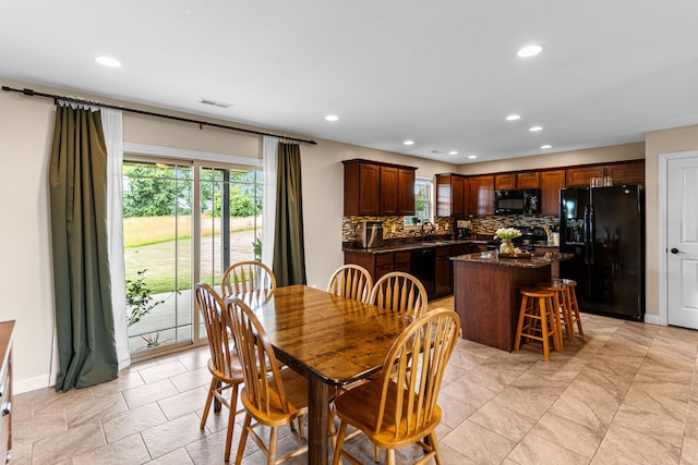 6655 American Setter Dr, Ashland, MO 65010 - dining space featuring recessed lighting