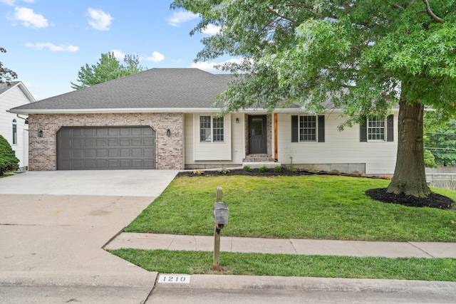 1210 S Bridgewood Dr, Columbia, MO 65203 - photo 1