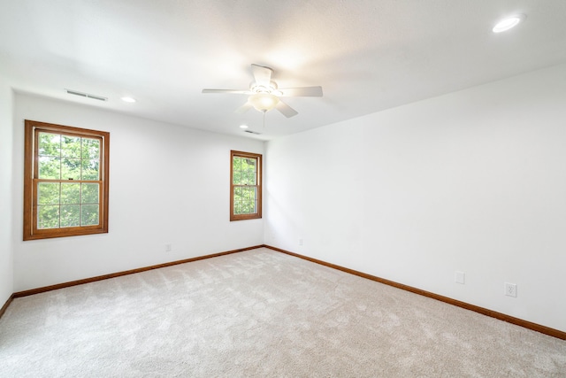 3112 Crestwood Ln, Columbia, MO 65203 - empty room featuring carpet flooring, a ceiling fan, and recessed lighting