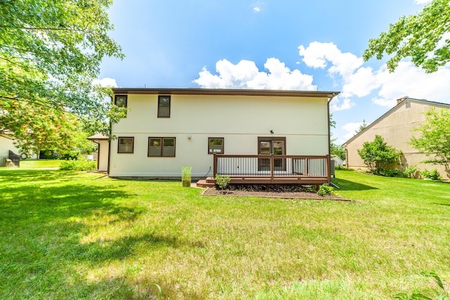 3112 Crestwood Ln, Columbia, MO 65203 - rear view of house with a deck and a lawn