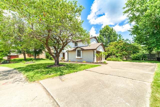 3112 Crestwood Ln, Columbia, MO 65203 - view of property hidden behind natural elements featuring driveway