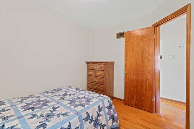 709 Clayton St, Columbia, MO 65203 - bedroom with light wood-type flooring