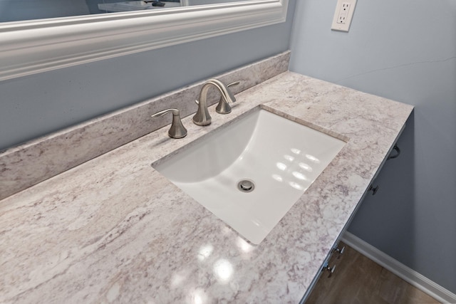 3707 Woodridge Ct, Columbia, MO 65201 - bathroom with vanity