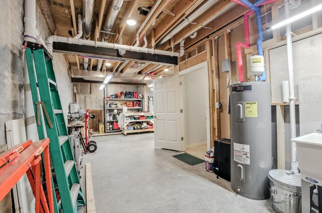 4106 Fritz Ct, Columbia, MO 65203 - unfinished basement featuring water heater