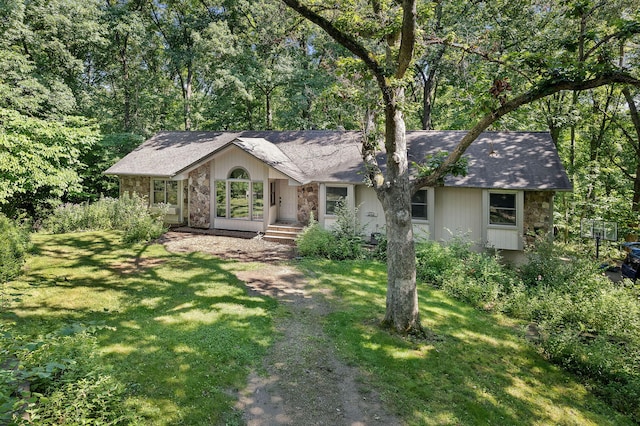 7105 W River Oaks Rd, Columbia, MO 65203
