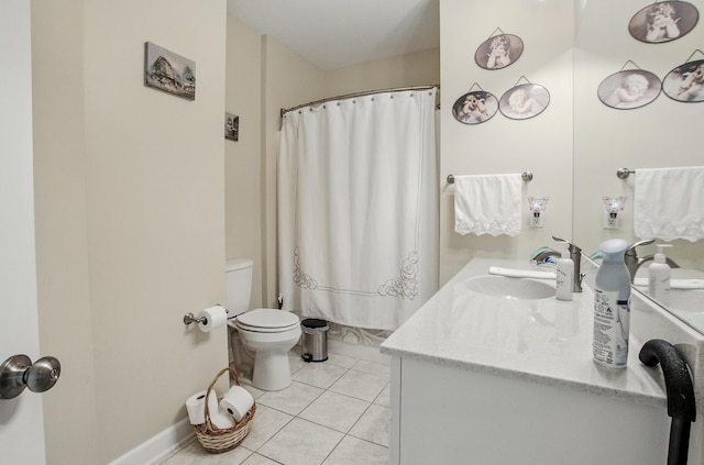 3824 Canyon Ridge Dr, Columbia, MO 65202 - full bath with double vanity, tile patterned flooring, and curtained shower