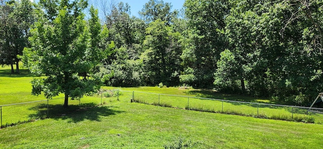 7951 N Marigold Ct, Columbia, MO 65202 - view of yard