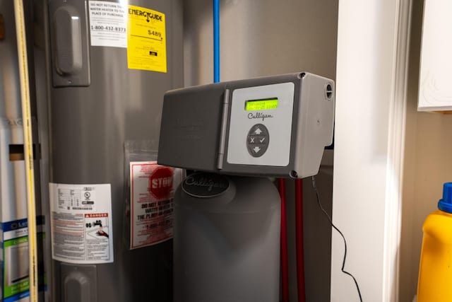 717 S Central St, Centralia, MO 65240 - utilities with water heater