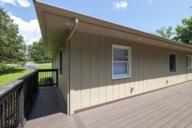 6303 S Old Village Rd, Columbia, MO 65203 - view of wooden terrace
