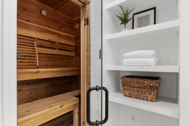 3712 Godfrey Dr, Columbia, MO 65203 - view of relaxing sauna / steam room