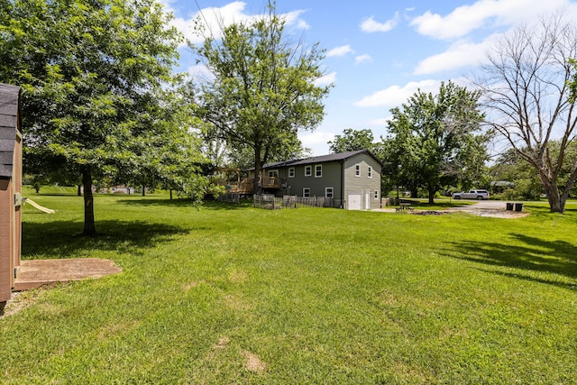 661 N W Park Ln, Columbia, MO 65201 - view of grassy yard