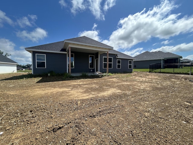 913 Spyglass Ct, Columbia, MO 65201 - back of house featuring a shingled roof