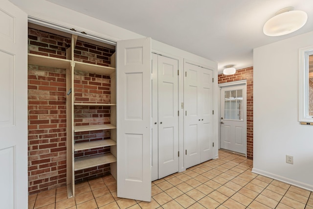 450 W Covered Bridge Rd, Columbia, MO 65203 - view of closet