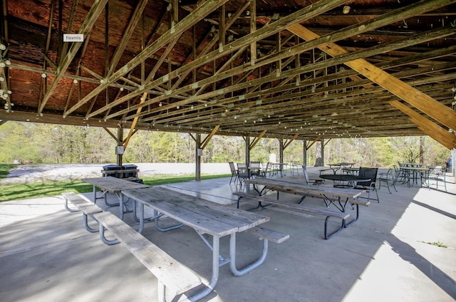 450 W Covered Bridge Rd, Columbia, MO 65203 - view of home's community