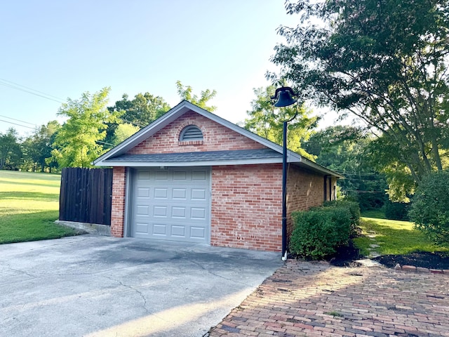 450 W Covered Bridge Rd, Columbia, MO 65203 - garage with driveway