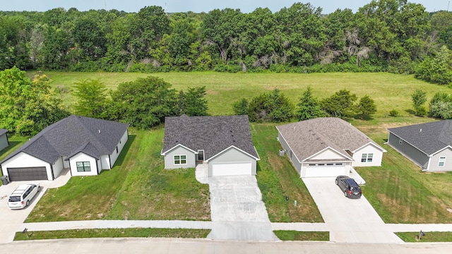 1203 Stonebridge Ln, Moberly, MO 65270