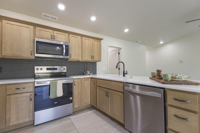 1203 Stonebridge Ln, Moberly, MO 65270