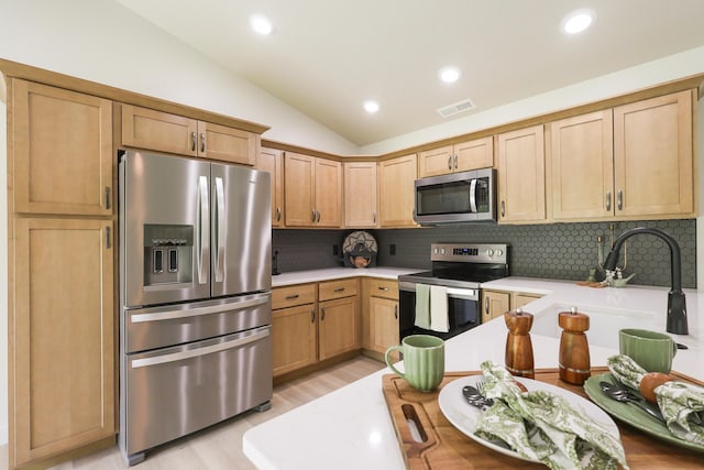 1203 Stonebridge Ln, Moberly, MO 65270