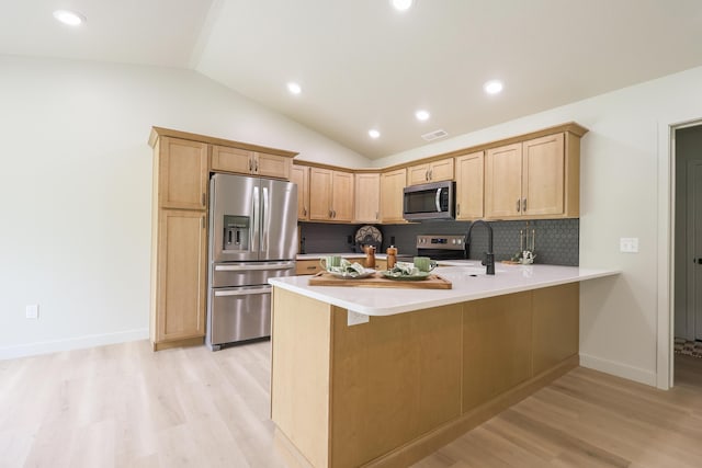 1203 Stonebridge Ln, Moberly, MO 65270