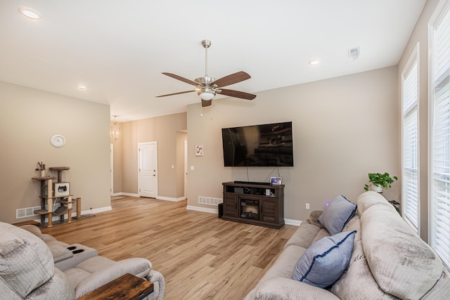 2905 N N Garth Ave, Columbia, MO 65202 - living area featuring light wood-type flooring, a ceiling fan, and recessed lighting