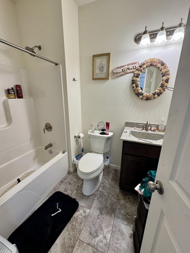 200 W Lakeview Ave, Centralia, MO 65240 - bathroom with vanity and washtub / shower combination