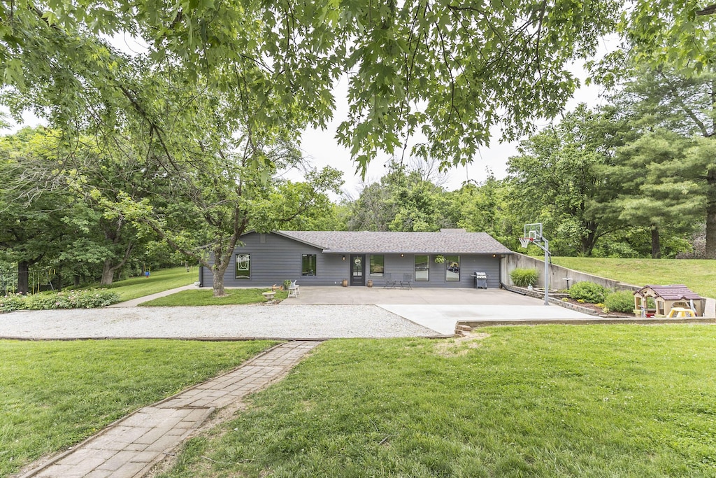 2488 County Road 2230, Moberly, MO 65270 - photo 1