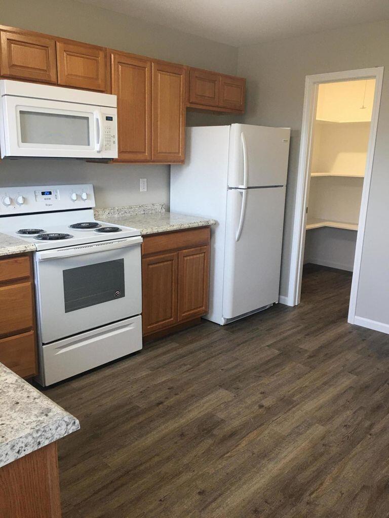 1009 Hardin St, Columbia, MO 65203 - photo 2