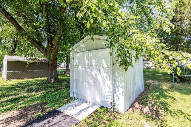 213 S Reed St, Centralia, MO 65240 - photo 11