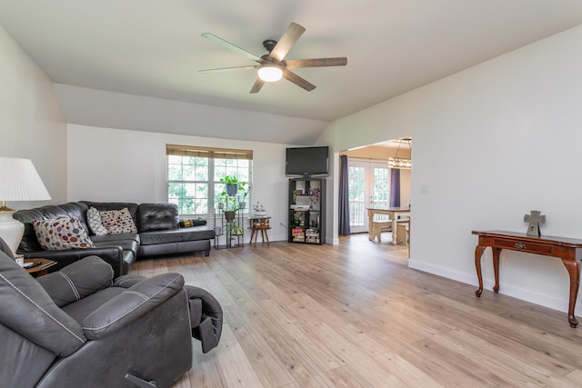 1537 N Lake Of The Woods Rd, Columbia, MO 65202 - photo 4