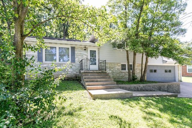 405 Gateway Dr, Jefferson City, MO 65109 - photo 1