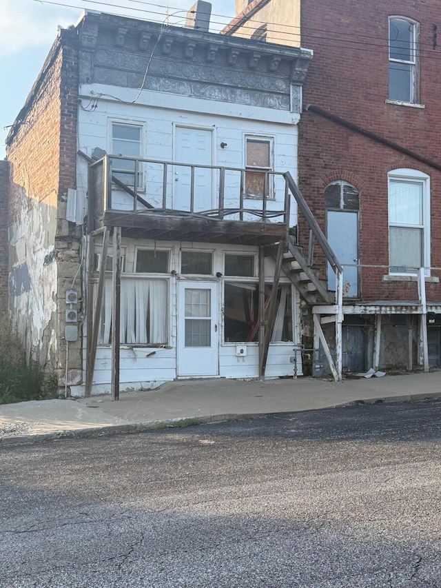 105 W Depot St, Huntsville, MO 65259 - photo 1