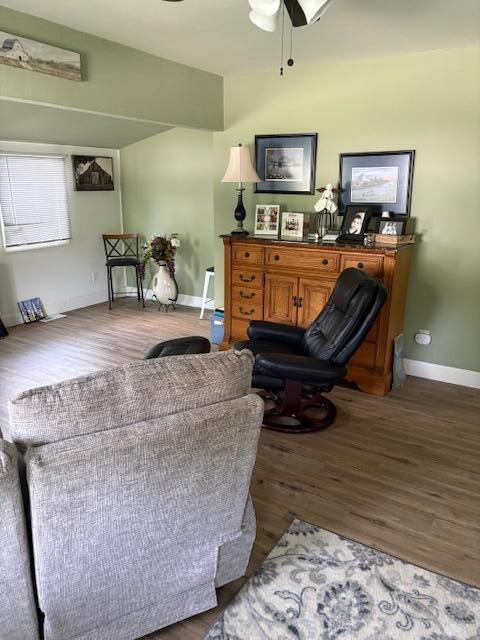 616 E Booth St, Centralia, MO 65240 - photo 6