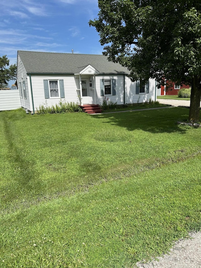 725 N Allen St, Centralia, MO 65240 - photo 1