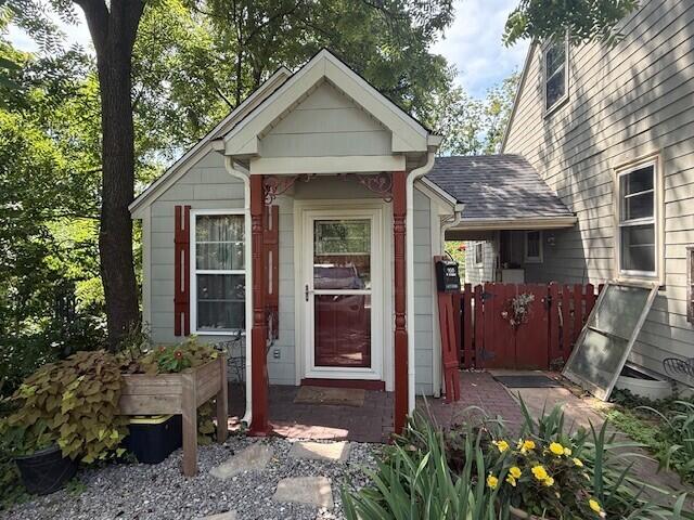 1108 W Stewart Rd, Columbia, MO 65203 - photo 2