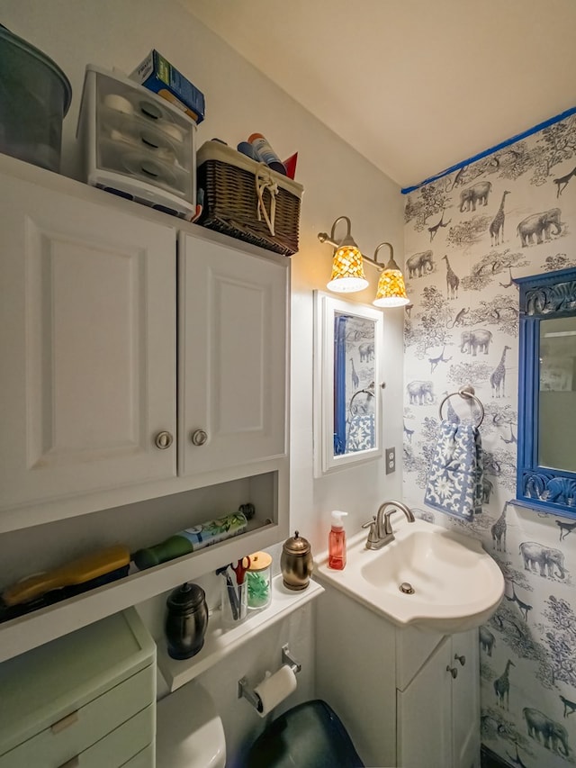 2222 Davis Ave, Tifton, GA 31794 - half bathroom featuring vanity