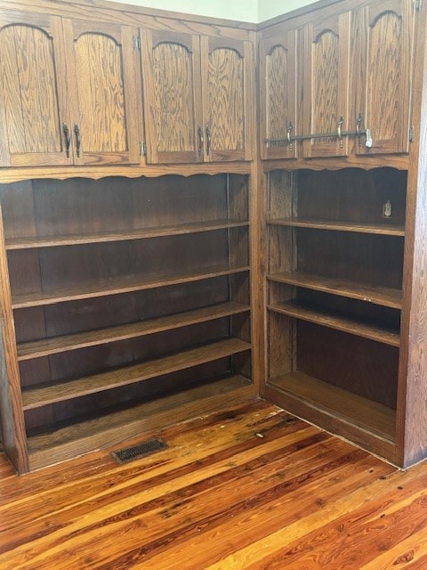 407 N Ridge Ave, Tifton, GA 31794 - detailed view of wood finished floors